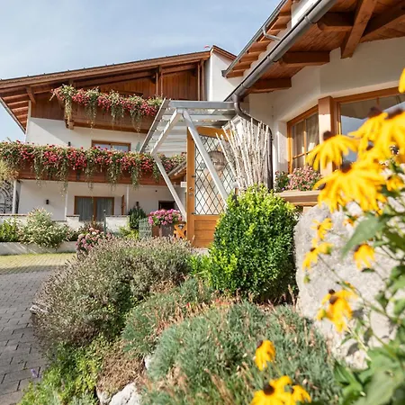 Arnika Garni Hotel